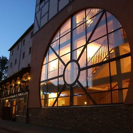 Hotel Zamkowy Mlyn Крапковице Экстерьер фото